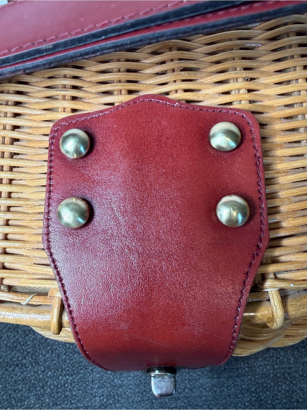 Vintage Etienne Aigner handwoven wicker fishing creel handbag - Picture 5 of 15